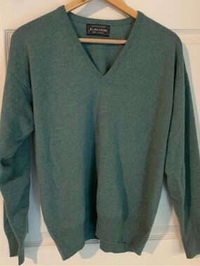 Alberene Made in Scotland Unisex Cashmere Teal V-Neck Sweater